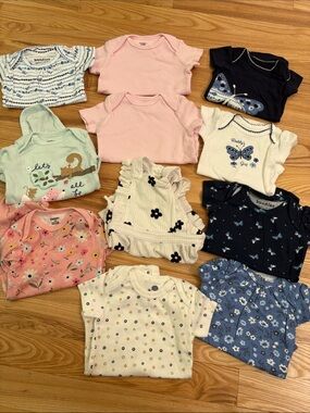 Lot of 11 Baby Girls Cotton Bodysuits Sz 0-3m Newborn Blue Pink White Floral